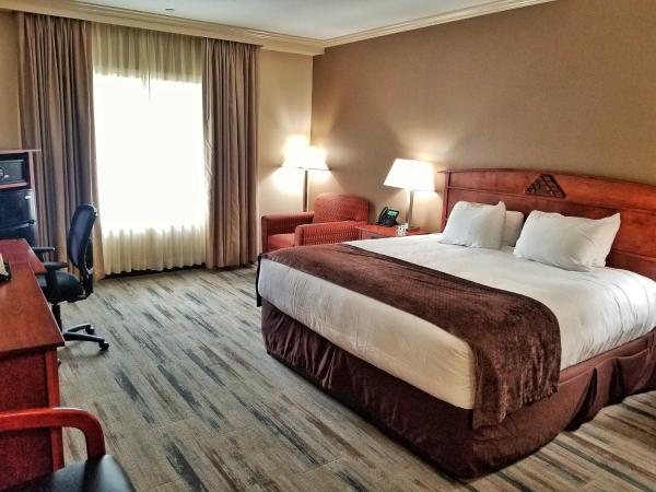 Lucky 7 Casino & Hotel, Varaa Hotelli Harbor USA