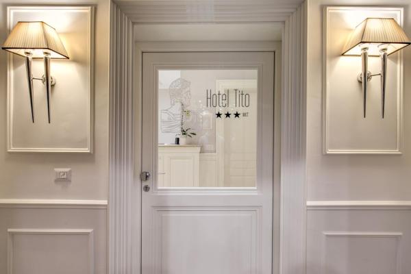Hotel Tito, Varaa Hotelli Keskusasema 