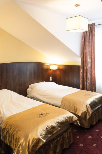 Hotel Kalchem, Varaa Hotelli Brzozie 