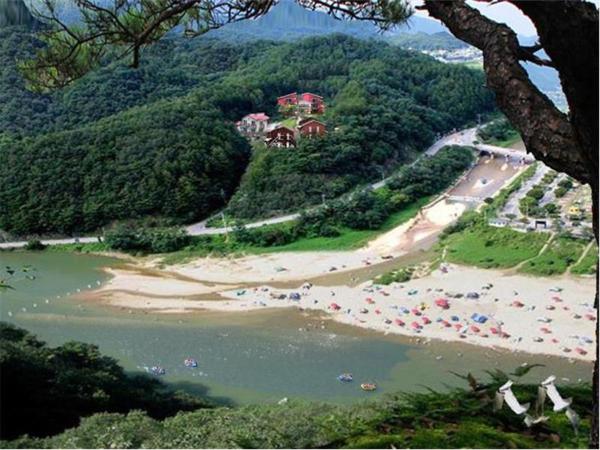 Heidi Korea, Varaa Lomakoti Hongcheon Gangwon-Do