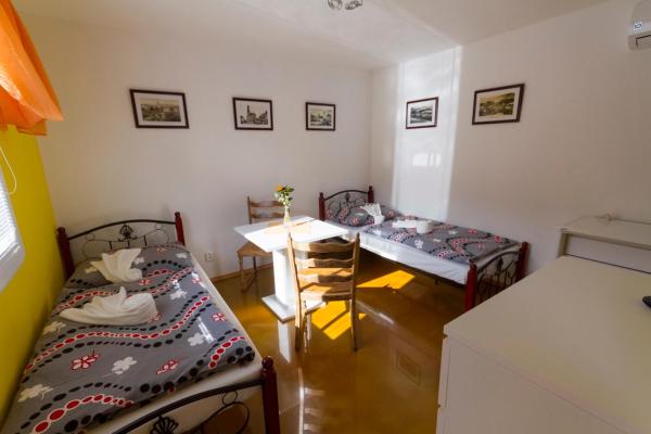 Apartmány Bowling Frýdlant, Varaa Huoneisto Frýdlant Jizera Mountains
