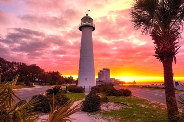 Royal Holiday Beach Resort, Varaa Huoneistohotelli Biloxi Mississippi Gulf Coast