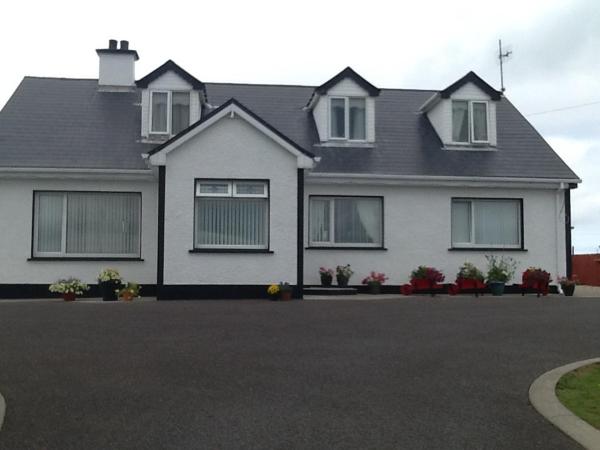 Joe and Aggies, Varaa Bed and Breakfast Kilclooney Donegal