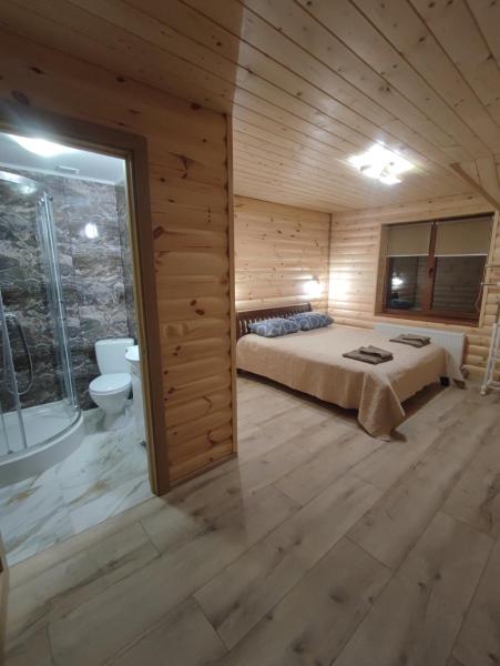 У Мирослави, Varaa Matkakoti Pilipez 
