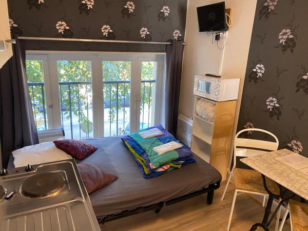 Les studios meublés de l'avenue Bouloumié Vittel, Varaa Huoneisto Vittel 