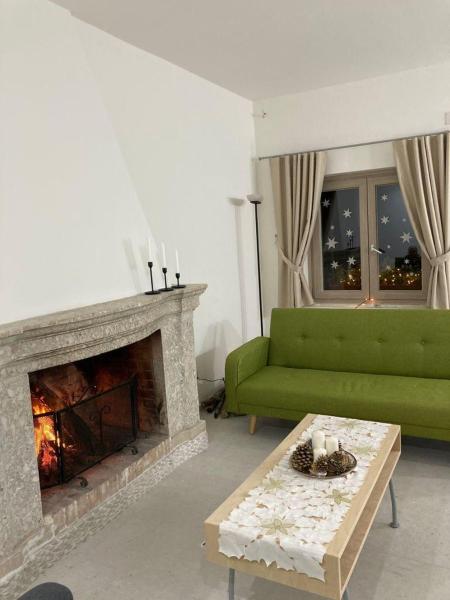 LE CANONICHE NEL MATESE ALBERGO DIFFUSO, Varaa Huoneistohotelli Molise hotellit, joissa on uima-allas, Uima-allas