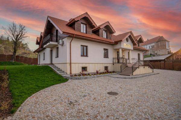 Zamkowe Apartamenty, Varaa Huoneistohotelli Sandomierz 