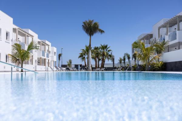 Island Home Fuerteventura, Varaa Huoneistohotelli Canary Islands hotellit, joissa on uima-allas, Uima-allas