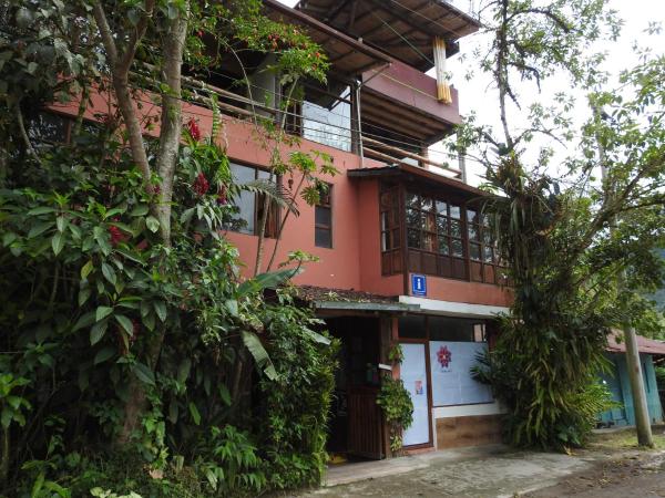 Bio Hostal Mindo Cloud Forest