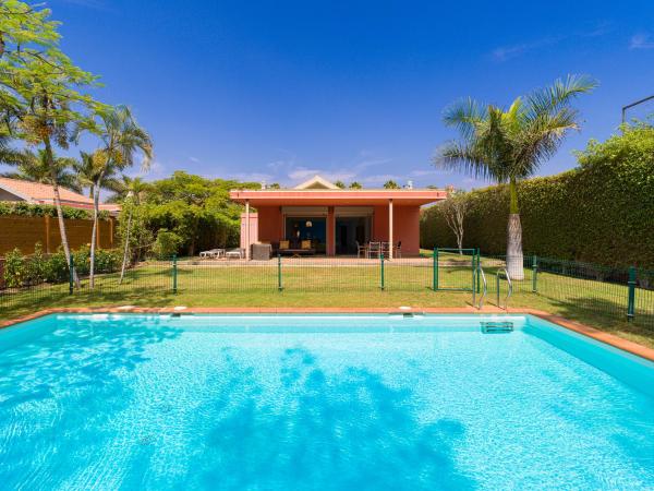 Maspalomas Golf Villa Private Heated Pool-no stairs, Varaa Villa Maspalomas 