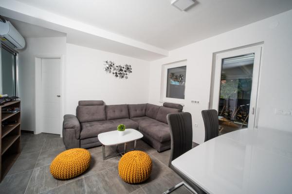 Villa Lara Terme Čatež 6 Thermal Riviera Tickets, Varaa Villa Posavje mökit, Mökki