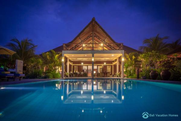 Villa Lumba Lumba - When perfection isn't enough!, Varaa Villa Bubunan hotellit, joissa on uima-allas, Uima-allas