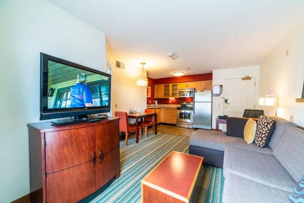 Phoenix 1bd Queen Economy, Varaa Huoneisto Arizona hotellit, joissa on pysäköinti, Pysäköinti