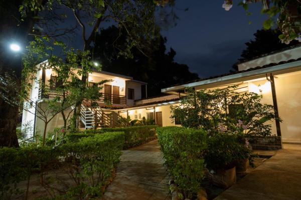 Hotel Jardin De Las Marias, Varaa Hotelli Hotellit Cuscatlan Department uima-altaalla, Uima-allas