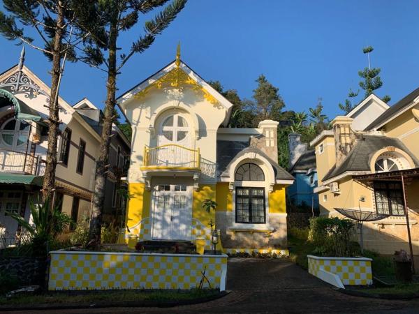 Villa Wubao Kota Bunga 3 Kamar Harga Budget, Varaa Villa Cinengangirang West Java