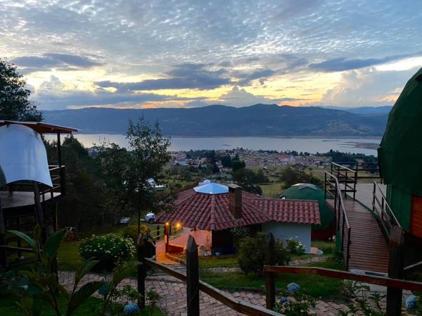 Glamping sede campestre Mirador de Pueblo Viejo, Varaa Leirintäalue Guatavita Cundinamarca