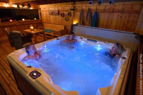 Le Nid d'Alex Spa , Rando et table d'hôte, Varaa Bed and Breakfast Autigny-la-Tour Vosges