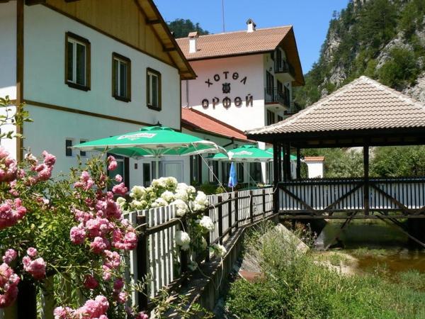 Семеен хотел Орфей, Varaa Hotelli Hotellit Rhodope Mountains pysäköinnillä, Pysäköinti