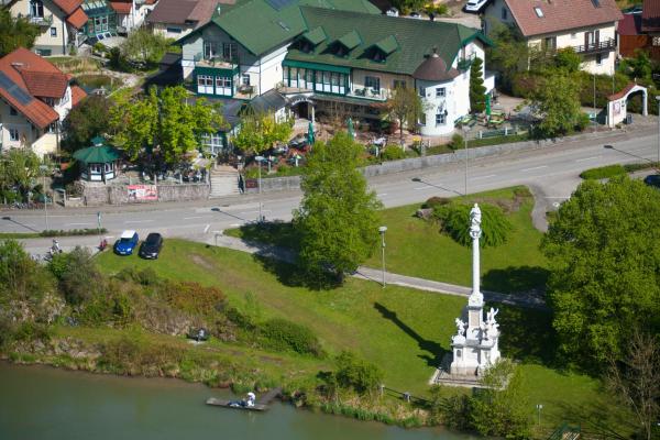 Landhotel zur Mariensäule, Varaa Hotelli Taufkirchen an der Pram 