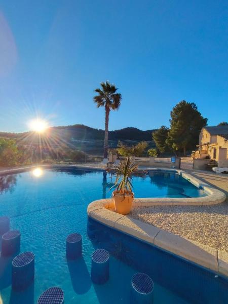 Finca Guillermo Murcia, Varaa Bed and Breakfast Cañada del Trigo Valencian maakunta
