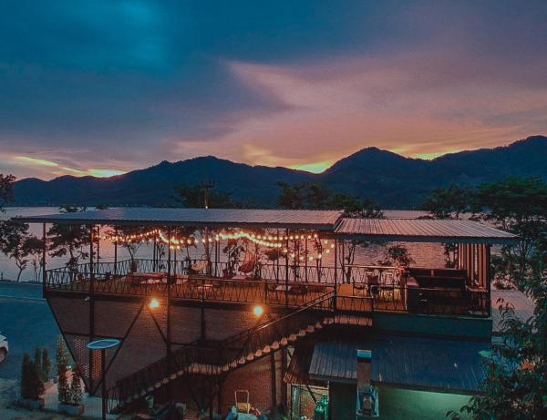 เลคแค้มป์ รีสอร์ท, Varaa Bed and Breakfast Kathun 