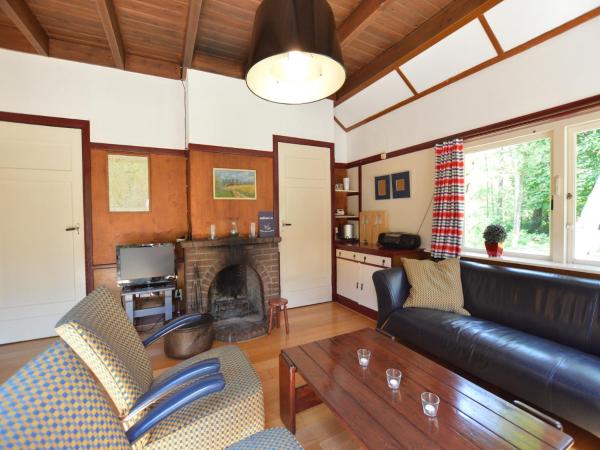 Holiday Home De Wildenberg Zuidwolde, Varaa Lomakoti Hotellit Drenthe pysäköinnillä, Pysäköinti