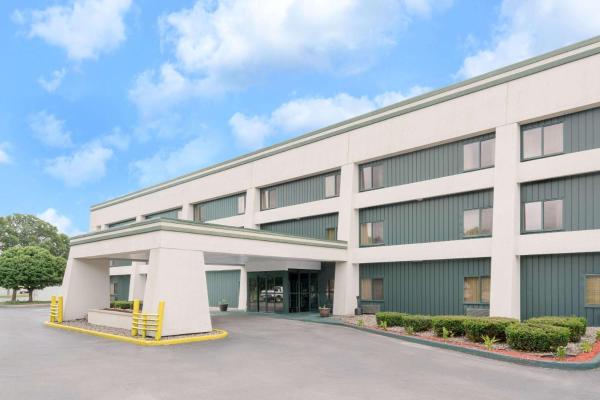 Baymont Inn and Suites Onalaska, Varaa Hotelli Onalaska Wisconsin