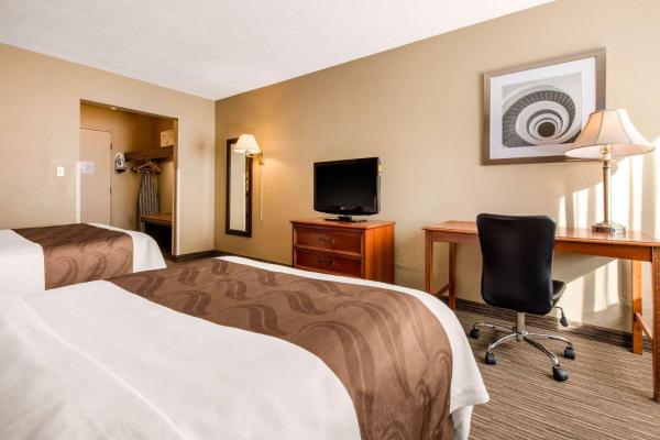 Quality Inn & Suites New Castle, Varaa Hotelli New Castle Pennsylvania