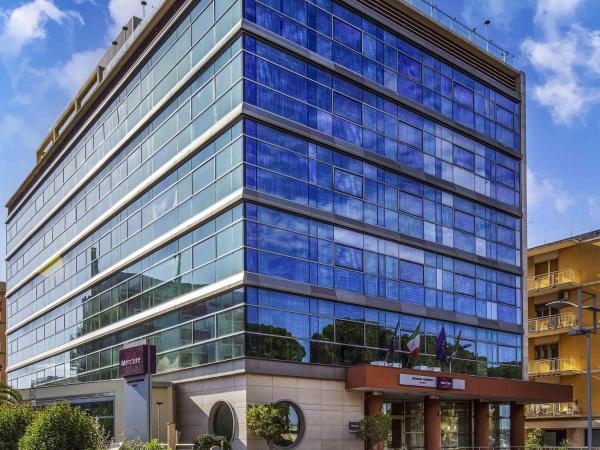 Hotel Mercure Siracusa, Varaa  Coast Region hotellit, joissa on uima-allas, Uima-allas