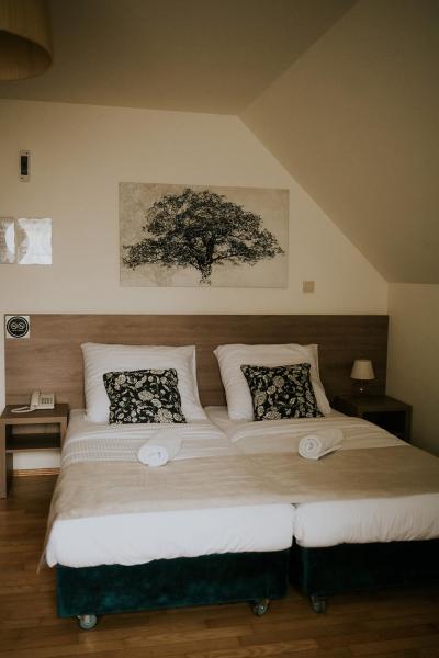 Villa Garden, Varaa Hotelli Ala-Sleesia hotellit, joissa on pysäköinti, Pysäköinti