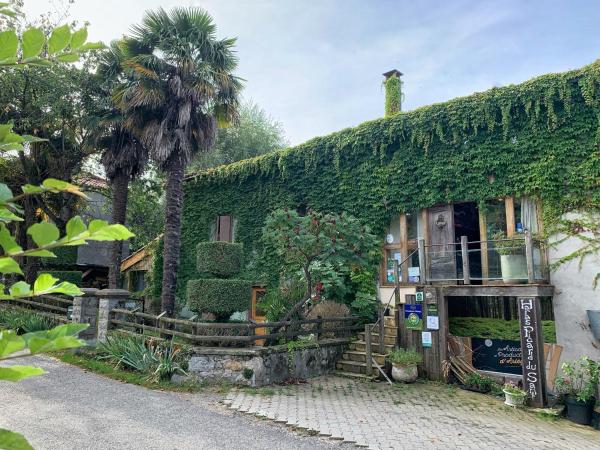 Haras Picard Du Sant, Varaa Bed and Breakfast Lasserre 