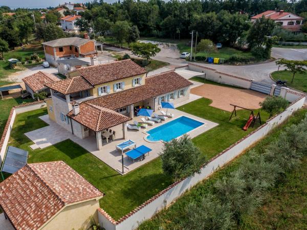 Villa Pavicini 2181, Varaa Villa Šegotići Istria