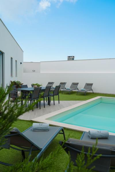 Villa Lola, with jacuzzi and private swimming pool, Varaa Villa Santa Barbara Centro Region