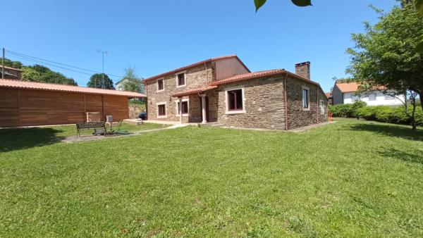 Casa Meiga, Varaa Maanpuisto / Maisematalo Arzúa 