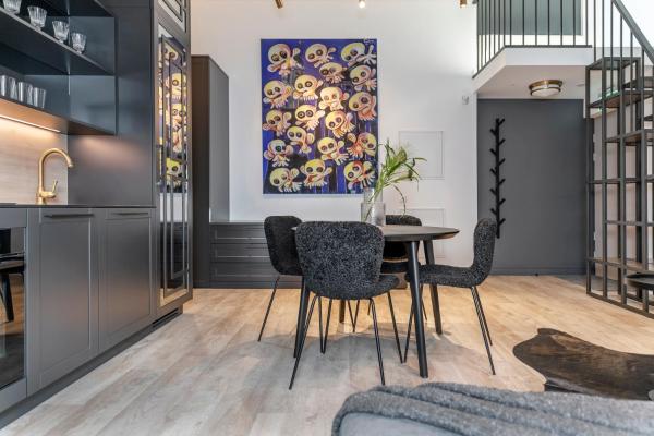 Artsy Exclusive Old Town Residence Gallery Walk, Varaa Huoneisto Vilnius Old Town 