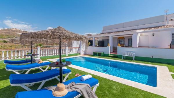 Villa Quevedo Torrox by Ruralidays, Varaa Lomakoti Torrox Costa Axarquía