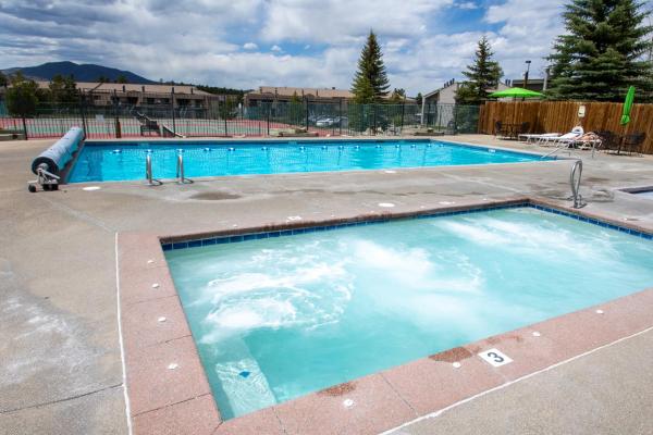 Meadow Ridge Court 8 Unit 6, Varaa Lomakoti SPA-hotellit kohteessa Fraser, SPA