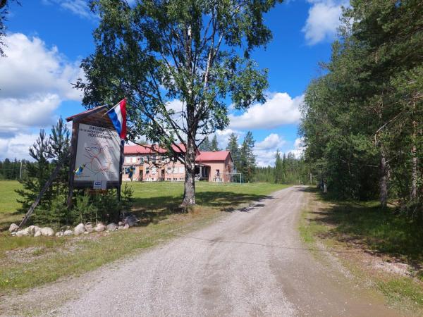Hotell Nederhögen Vildmarkscenter, Varaa Hotelli Hotellit Norrland pysäköinnillä, Pysäköinti