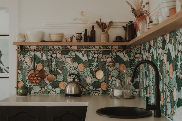 Quaint and intimate 1-bed seaside cottage, Varaa Lomakoti Bridport Tasmania