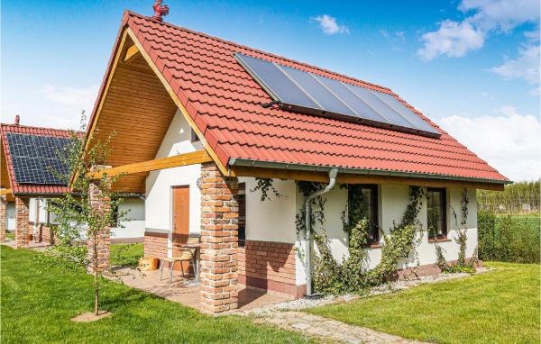 Awesome Home In Gubin With Sauna, Varaa Lomakoti Gubin 