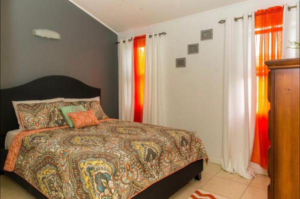 Luxvacay Suite