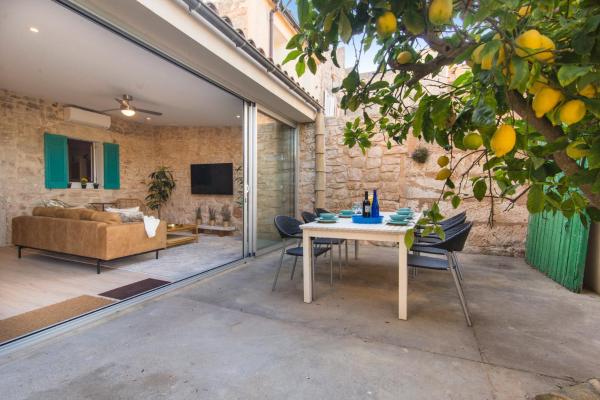 Casa La Limonera. Townhouse with pool for up to 6 persons in Santanyi, Varaa Lomakoti Santanyi Mallorca
