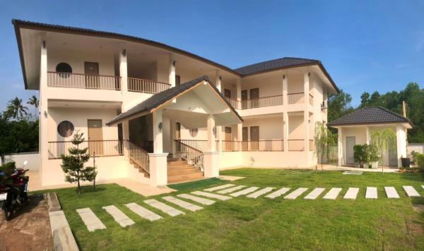 ก่อนเกาะโฮเทล แหลมงอบ Konkoh Laemngob, Varaa Lomakoti Laem Ngop Trat