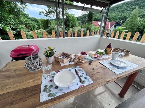 Neve Nincs NYARALÓ - önálló Házikó- privát szféra, Varaa Huoneisto Balatonfüred 