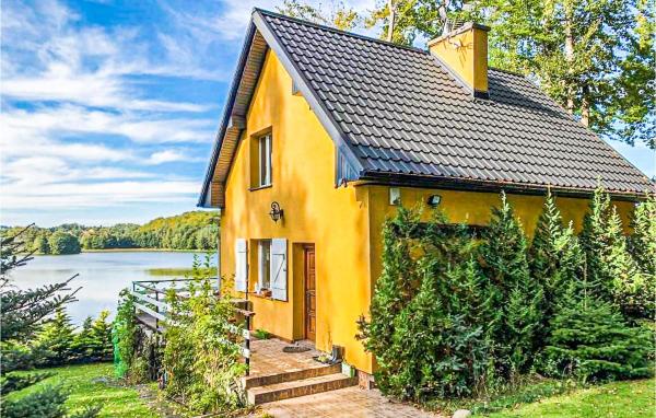 Nice Home In Kielno With Wifi, Varaa Lomakoti Kielno Pommeri