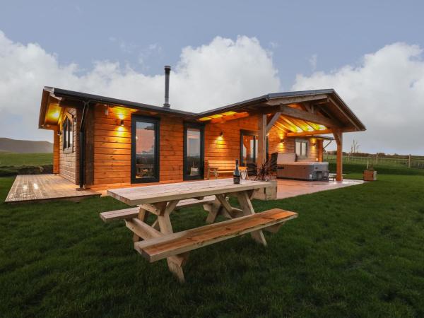 Bacheiddon Log Cabin, Varaa Lomakoti Gwynedd hotellit, joissa on pysäköinti, Pysäköinti