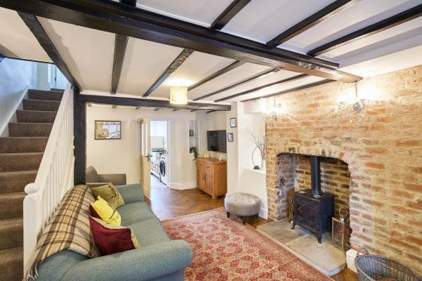 Host & Stay - Willow Cottage, Varaa Lomakoti  