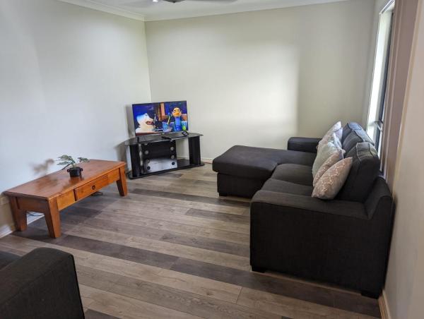 Christa\s 4Bedroom Entire Private House Gladstone City, Varaa Lomakoti Gladstone Southern Great Barrier Reef