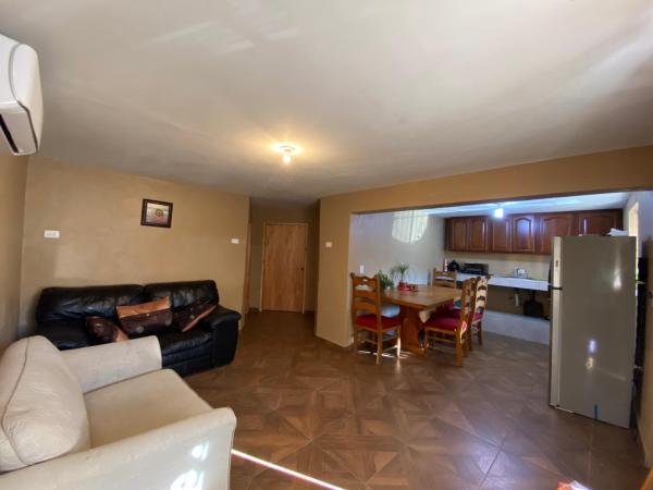 Cabaña el Pino 1, Varaa Hotelli Chihuahua hotellit, joissa on pysäköinti, Pysäköinti