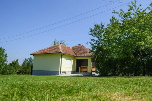 Seoska kuca Stojanović, Varaa Lomakoti Kladovo 
